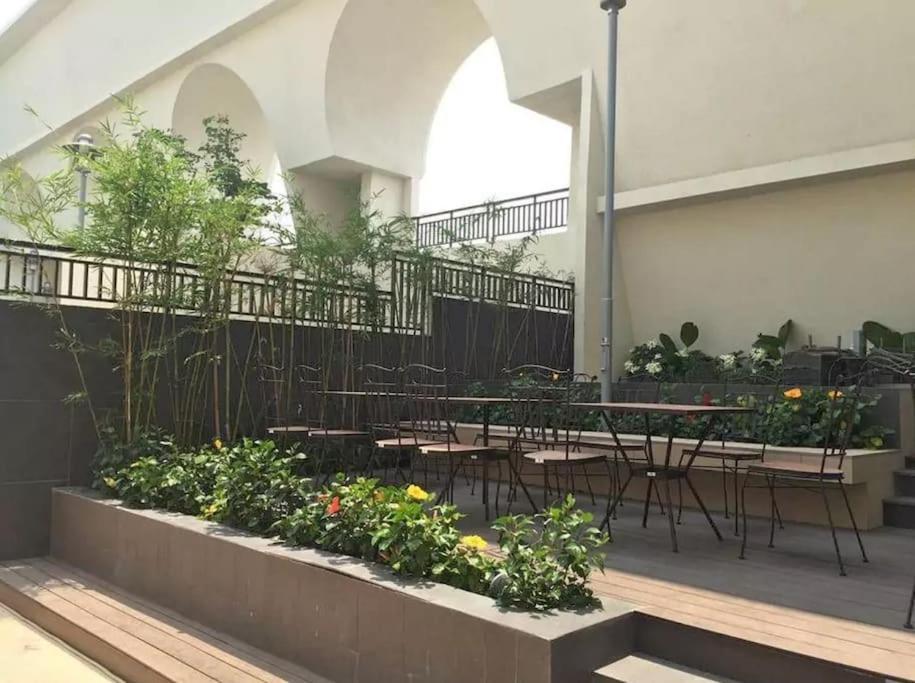 Icon56 Saigon Apartment Хошимин Екстериор снимка